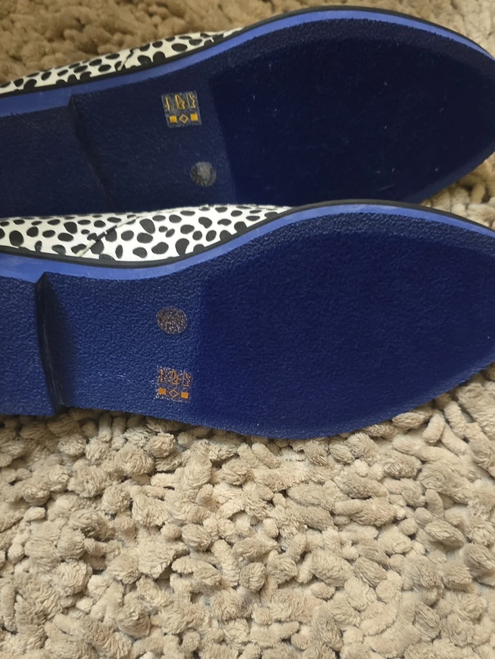 New CL Women's Size 8 Black & White Polka Dot Dalmatian Print Slip-On Flats